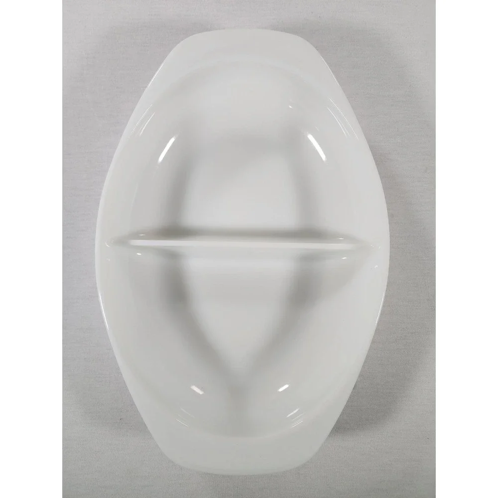 Vtg Pyrex Divided Serving Cassarole Dish 1.5 QT #1063 White Opal Milk Glass Oval